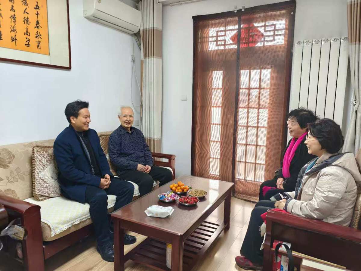 1a37f5165c5745259cc7bb57ec1804f0.jpg 1a37f5165c5745259cc7bb57ec1804f0.jpg